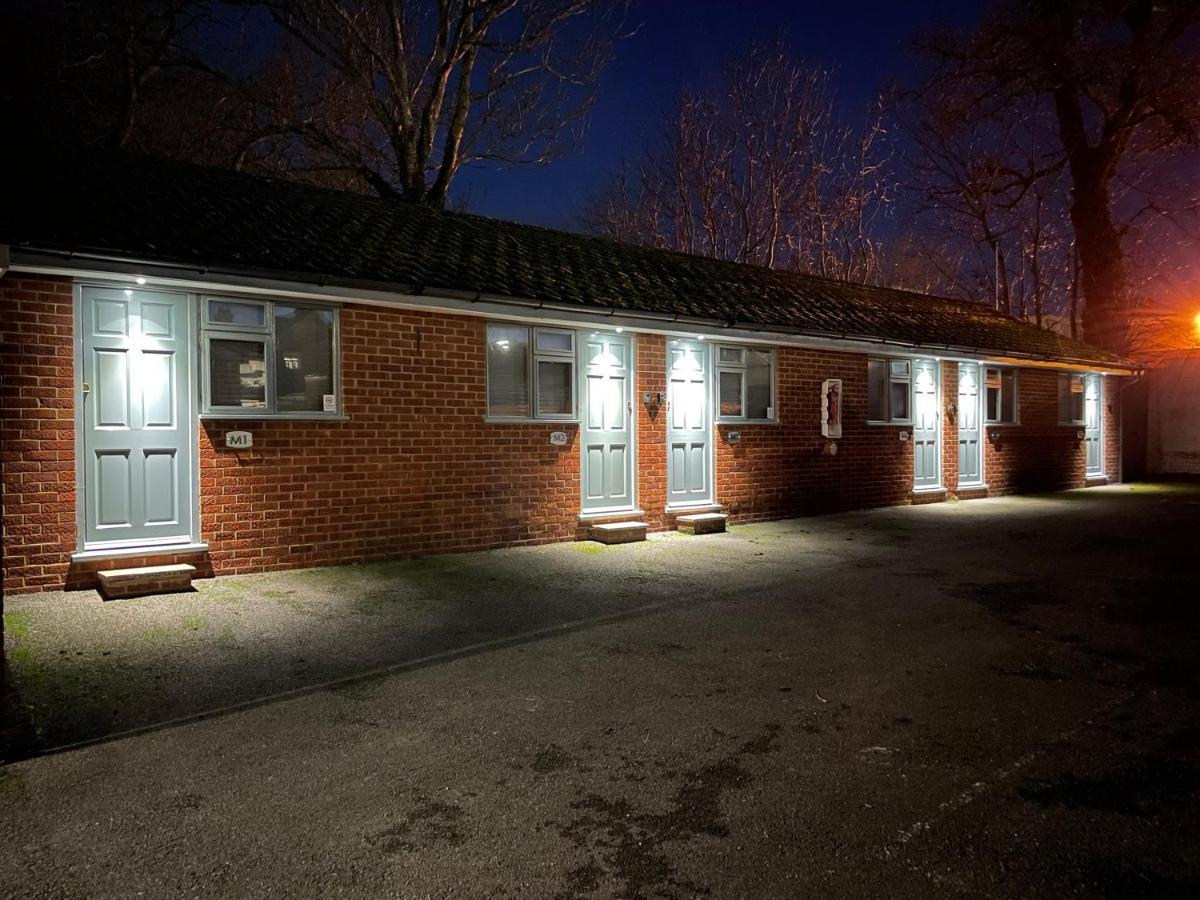 Arlan House, Central Basingstoke Hotel 外观 照片