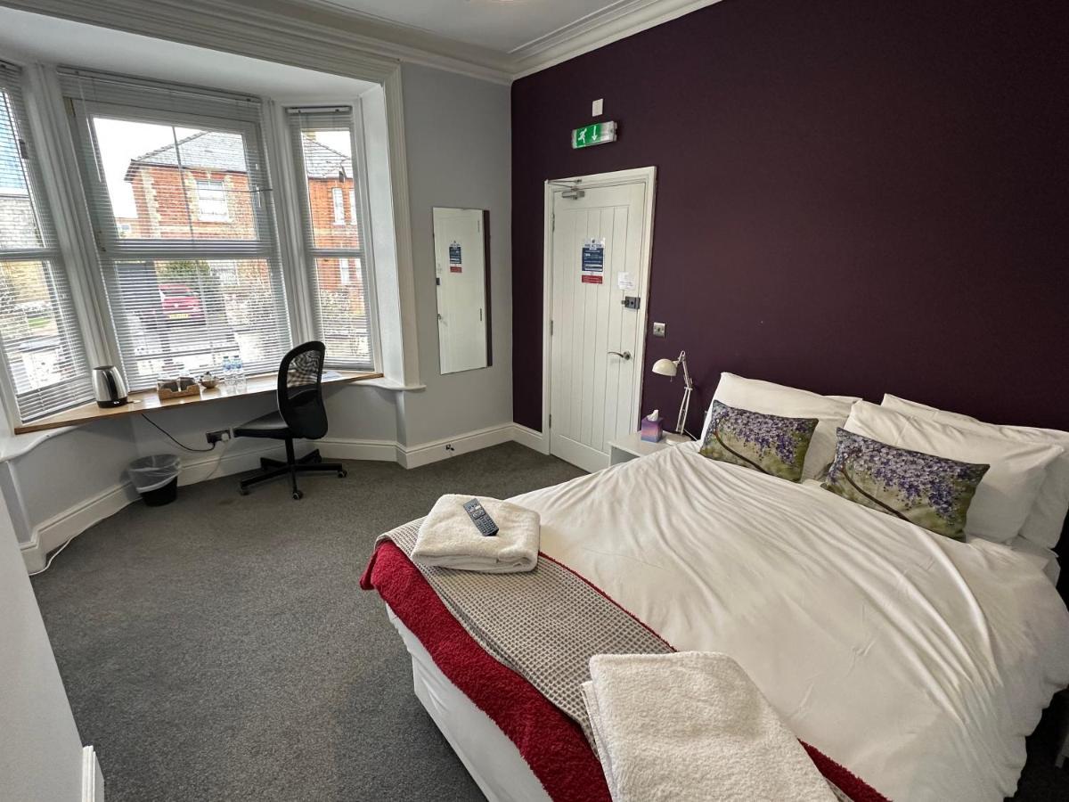 Arlan House, Central Basingstoke Hotel 外观 照片